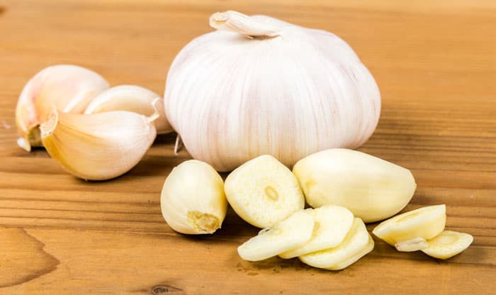 11 Health Benefits of Including Garlic in Your Diet