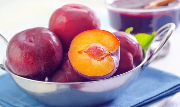 Health Benefits of Eating Plums